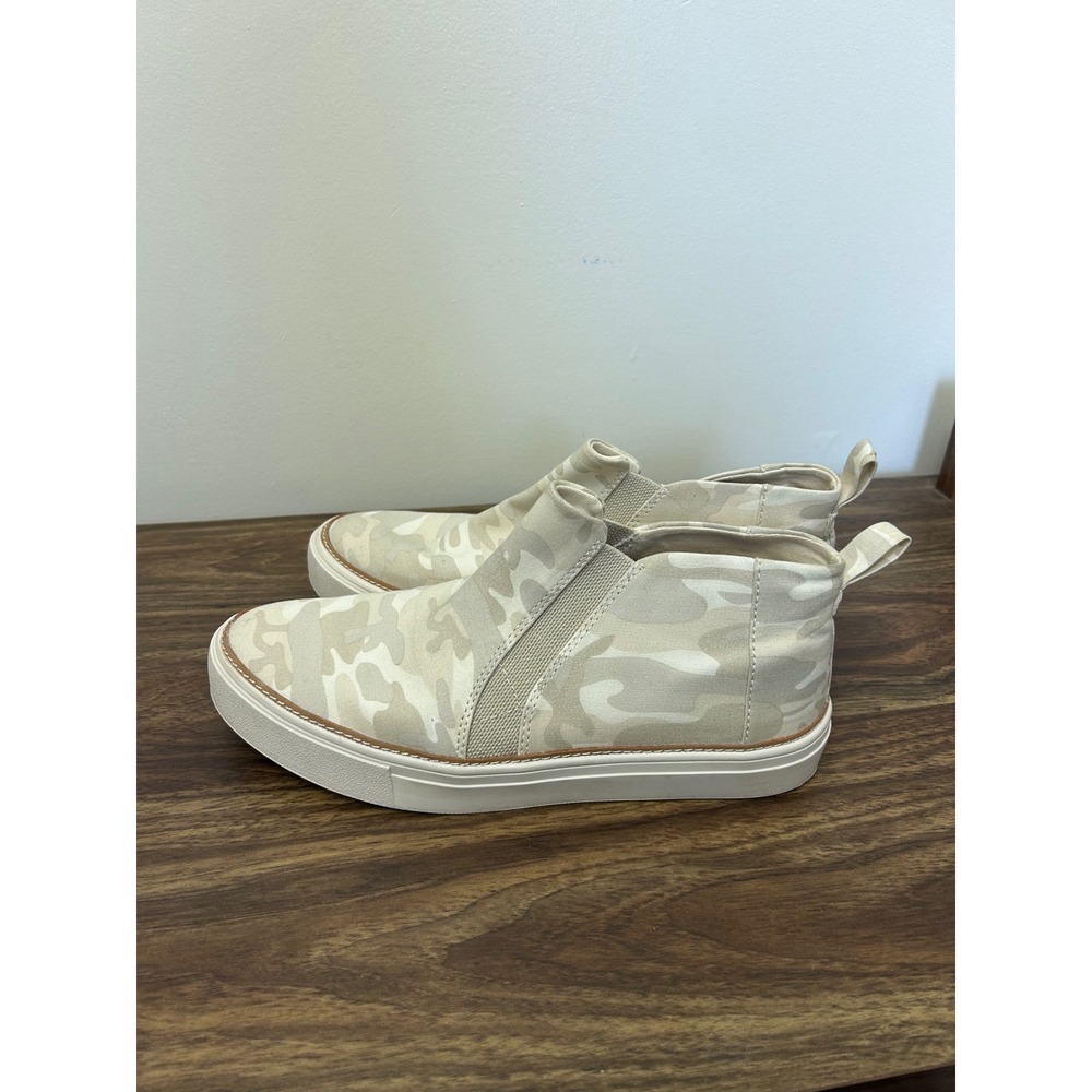 TOMS Womens 8.5 Cream Beige Camo Canvas Mid Top Slip On Platform Sneakers